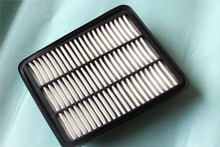 汽车中欧(中国)的主要作用是过滤掉经过空调通风系统的空气中的各种微粒及有毒气体